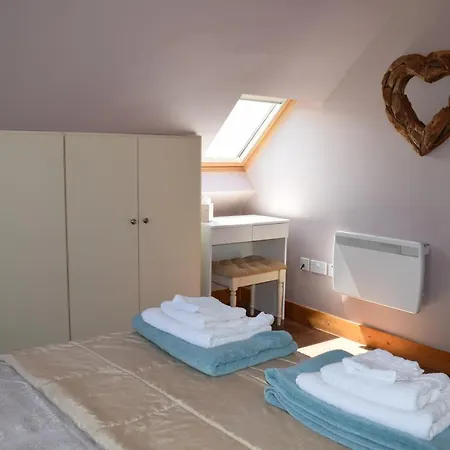 Cosy Two Bedroom On The Mullet Peninsula Apartment An Geata Mor