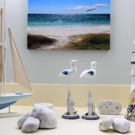 Cosy Two Bedroom On The Mullet Peninsula Apartment *